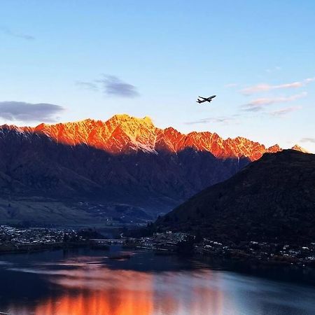 Views On Florence Queenstown Exteriör bild