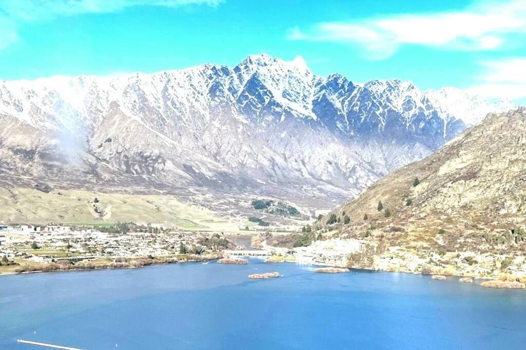 Views On Florence Queenstown Exteriör bild